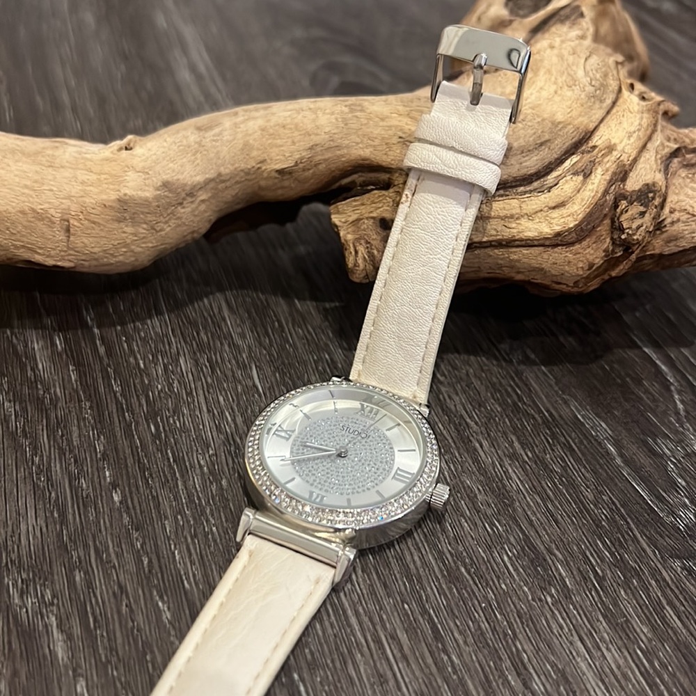 Watch - Picture 4 of 7